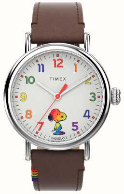 Timex Standard Peanuts Love (40 mm) cadran blanc / bracelet en cuir marron TW2W53900